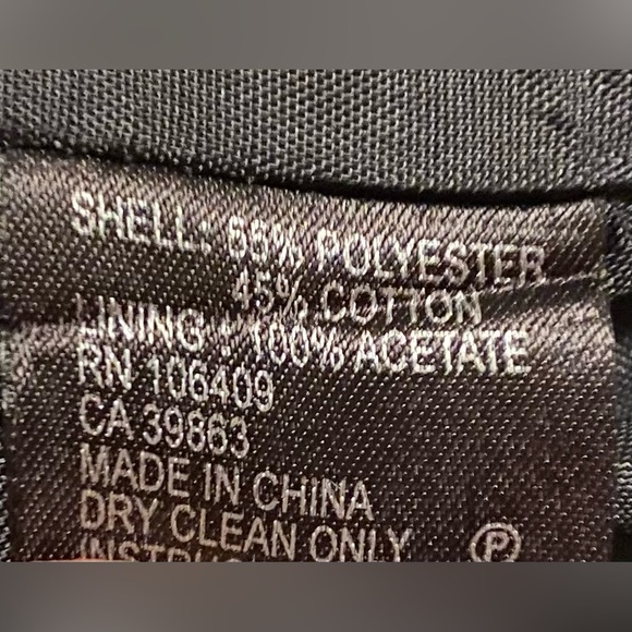 Tahari Women’s Sleeveless Dress. Colors black & white. Size 4 - Picture 7 of 9